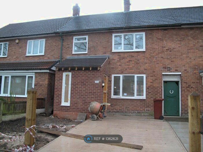 3 Bedroom Terraced House To Rent In Peel Hall Road, Manchester, M22