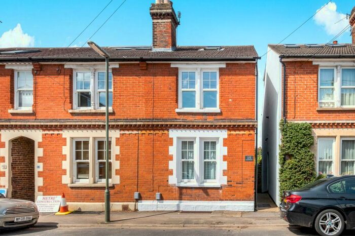 3 Bedroom End Of Terrace House To Rent In Town Centre, Guildford, GU1