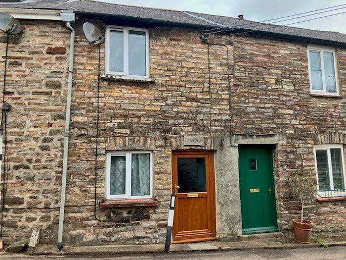 1 Bedroom Property To Rent In High Street, Bampton, Tiverton, EX16