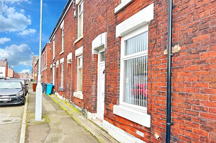 2 Bedroom Terraced House For Sale In Leam Street, Ashton-under-Lyne, Greater Manchester, OL6