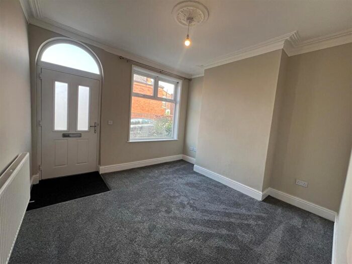 2 Bedroom House To Rent In Chatham Street, Stockport, SK3