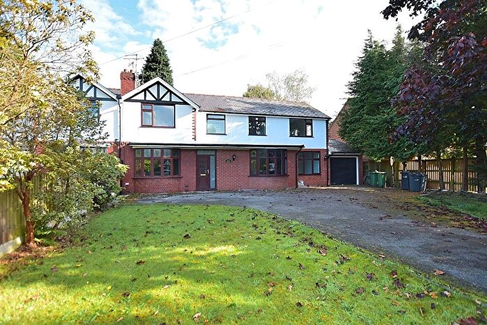4 Bedroom Semi-Detached House For Sale In Holmes Chapel Road, Somerford, Congleton, CW12
