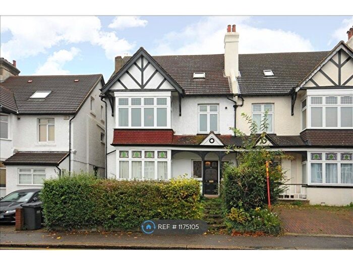 2 Bedroom Flat To Rent In Mayfield Road, South Croydon, CR2