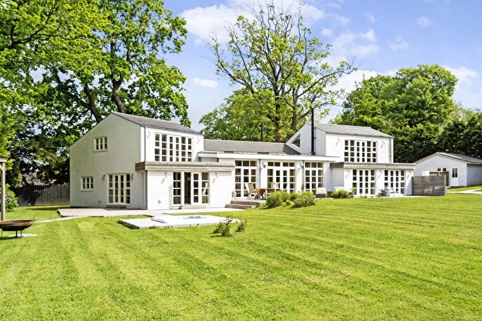 6 Bedroom Detached House For Sale In Plawhatch Lane, Sharpthorne, RH19
