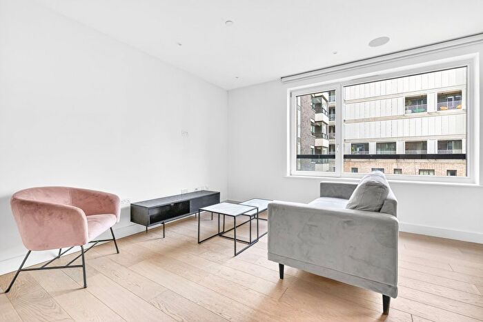 2 Bedroom Flat To Rent In The Crosse, New Tannery Way, SE1