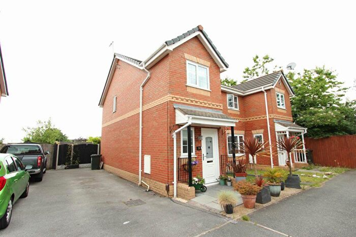 3 Bedroom House To Rent In Milton Close, Ellesmere Port, CH65