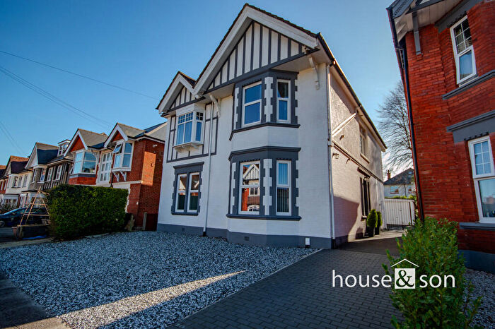 6 Bedroom Detached House For Sale In Bryanstone Road, Bournemouth, BH3