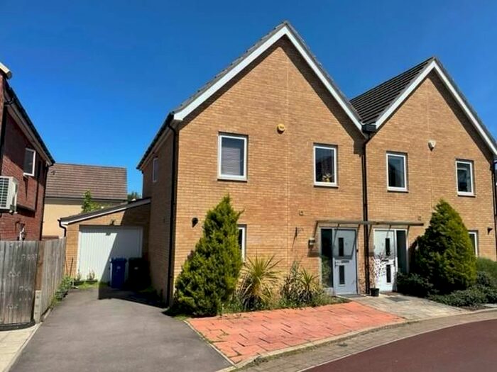 3 Bedroom Semi-Detached House To Rent In Tornado Chase, Bracknell, RG12