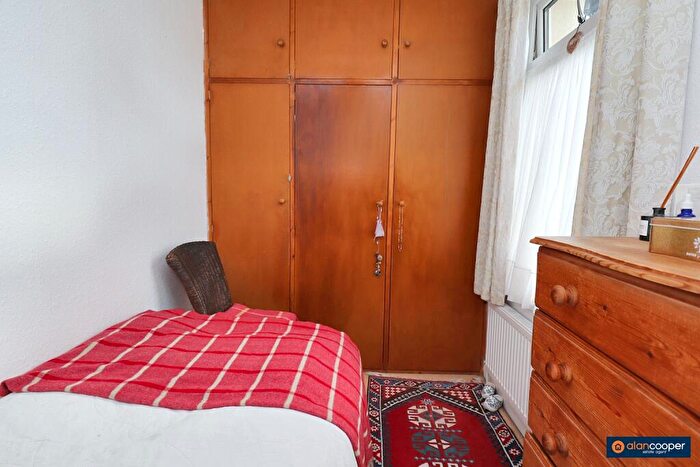 3 Bedroom Terraced House For Sale In Fife Street, Nuneaton, CV11
