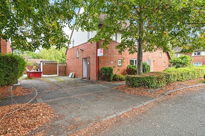 3 Bedroom Semi-Detached House For Sale In Cavendish Close, Old Hall, Warrington, Cheshire, WA5
