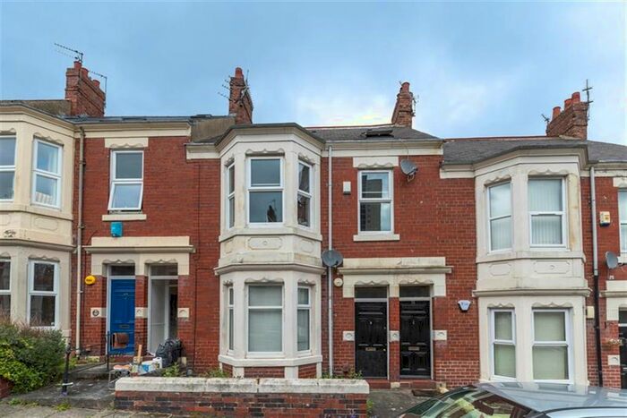 6 Bedroom Maisonette To Rent In Grosvenor Gardens, Jesmond, Newcastle Upon Tyne, NE2