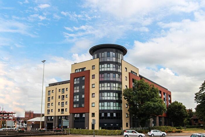 1 Bedroom Flat To Rent In St. Albans Road, Watford, Hertfordshire, WD17