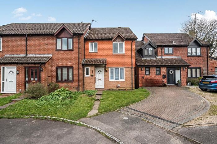 3 Bedroom End Terrace House For Sale In Longbridge Road, Thatcham, RG19
