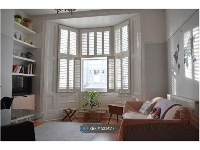 1 Bedroom Flat To Rent In Shaftesbury Road, Brighton, BN1