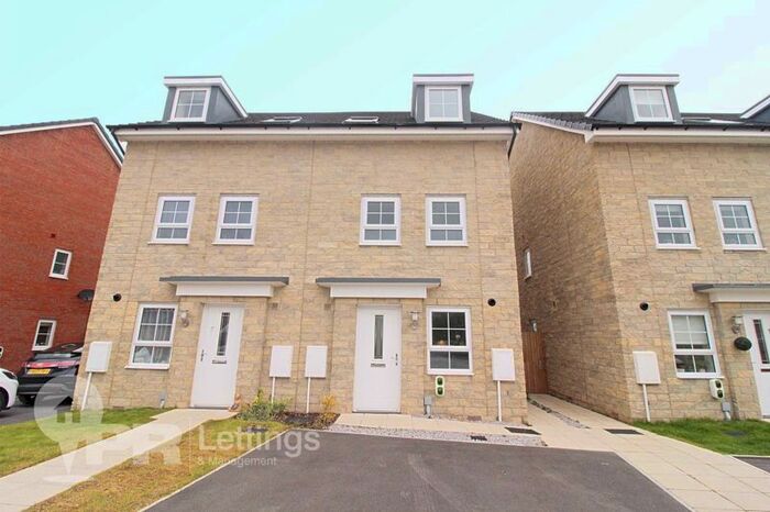 3 Bedroom Semi-Detached House To Rent In Cheltenham Crescent, Lightfoot Green, Preston, PR4