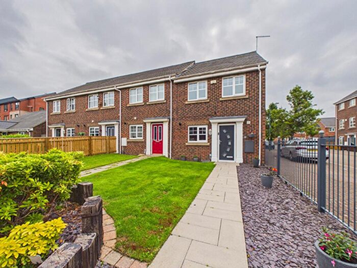 3 Bedroom End Of Terrace House For Sale In Ormonde Street, Jarrow, Tyne And Wear, NE32