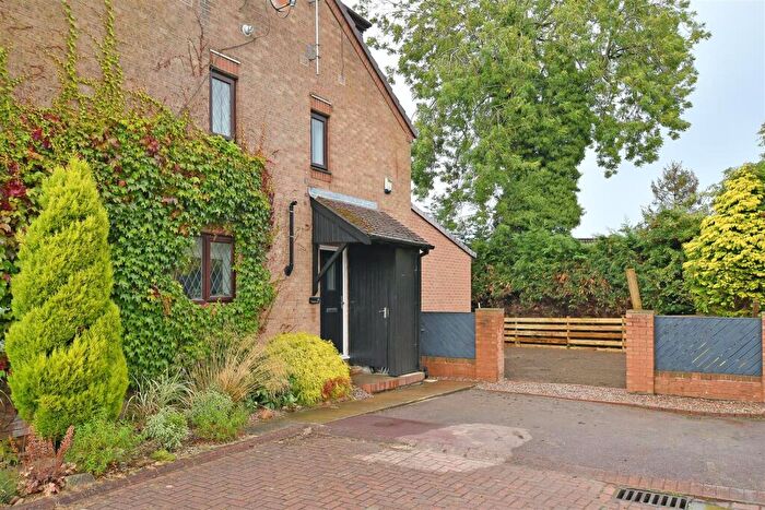 2 Bedroom Town House For Sale In Celandine Court, Bradway, Sheffield, S17