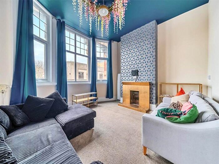 3 Bedroom Maisonette To Rent In Gloucester Road, Bishopston, Bristol, BS7