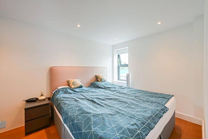 2 Bedroom Flat For Sale In Marquis Road, Camden, London, NW1
