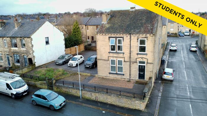 7 Bedroom Detached House To Rent In Dyson Street, Huddersfield, West Yorkshire, HD5