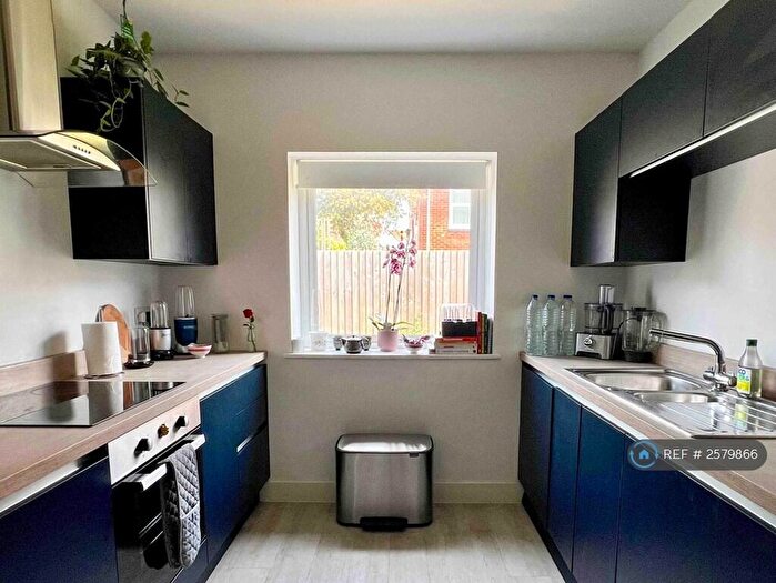 2 Bedroom Flat To Rent In Mary Bowes Terrace, Bournemouth, BH6