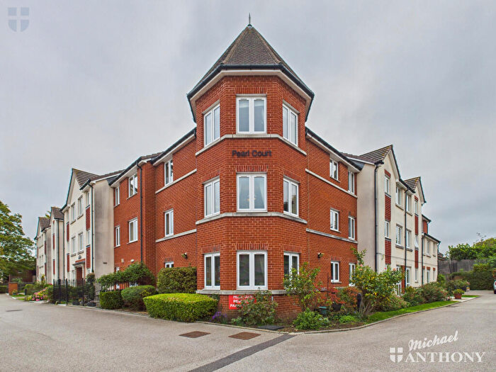 1 Bedroom Retirement Property For Sale In Pearl Court, Croft Road, Aylesbury, Buckinghamshire, HP21