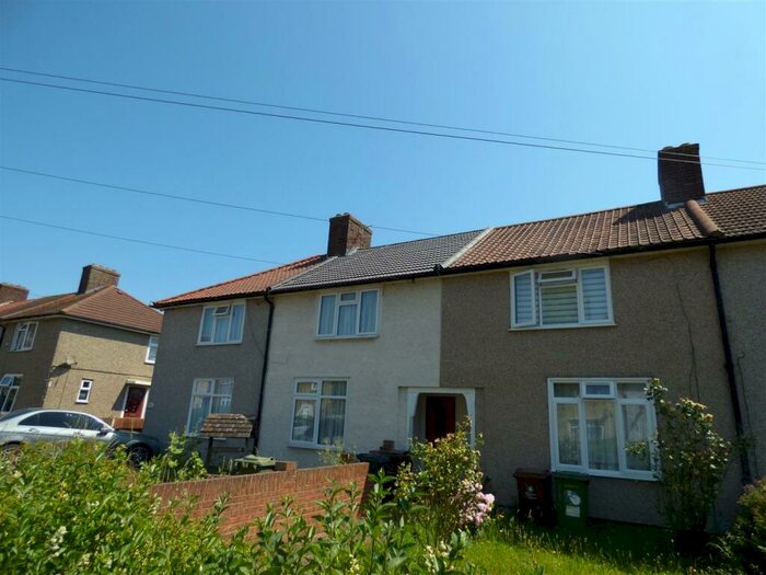 2 Bedroom Terraced House To Rent In Rogers Gardens Dagenham Essex, RM10