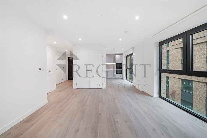 1 Bedroom Flat To Rent In Hawker House, Anax Street, N4