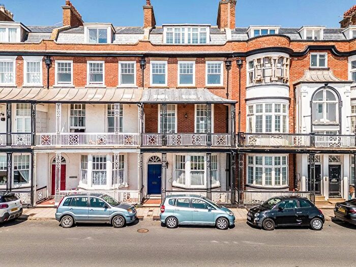 4 Bedroom Town House For Sale In Esplanade, Sidmouth, EX10