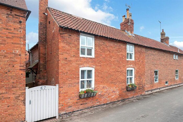 4 Bedroom Cottage For Sale In Main Street, Lowdham, NG14