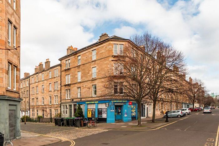 1 Bedroom Flat For Sale In / Dickson Street, Edinburgh, EH6