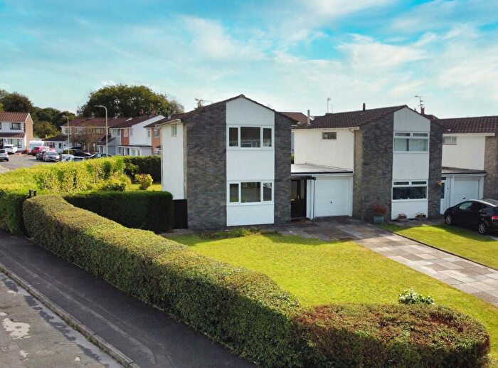 3 Bedroom Detached House For Sale In Forest Hills Drive, Pontyclun, CF72