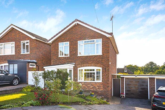3 Bedroom Detached House For Sale In Hazlemere View, Hazlemere, HP15