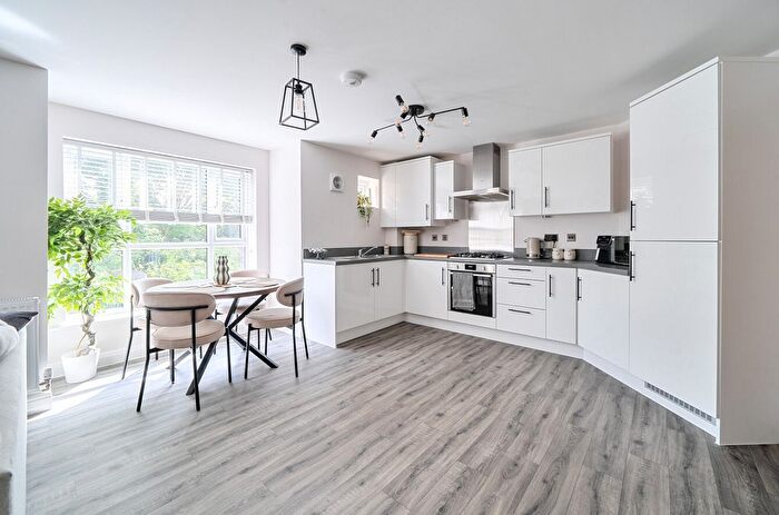 2 Bedroom Flat For Sale In Four Marks Close, Milton Keynes, MK10