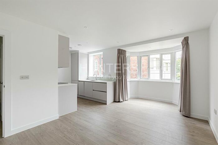 1 Bedroom Flat To Rent In Crouch End Hill, London, N8