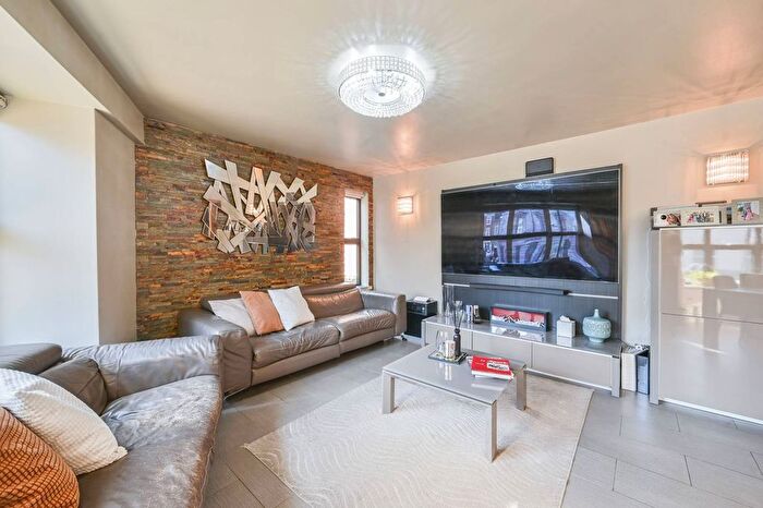 2 Bedroom Flat For Sale In Rochester Row, , Pimlico, London, SW1