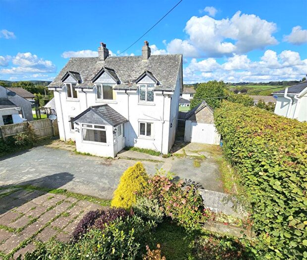 2 Bedroom House For Sale In Buckland Monachorum, Yelverton, PL20