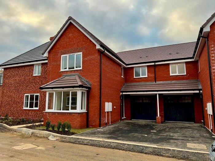 3 Bedroom Semi-Detached House To Rent In Signal Road, Cam, Dursley, GL11