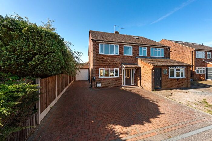 3 Bedroom Semi-Detached House For Sale In Nursery Road, Meopham, Gravesend, Kent, DA13