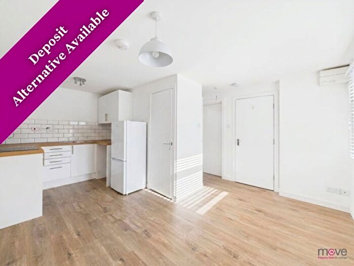 1 Bedroom Flat To Rent In B Albion Street, Gloucester, GL1