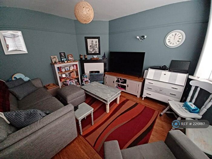 3 Bedroom Terraced House To Rent In Bruce Avenue, Worthing, BN11
