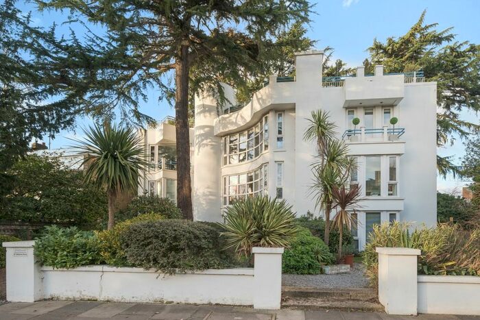 2 Bedroom Flat To Rent In Wellesley Road, Twickenham, TW2