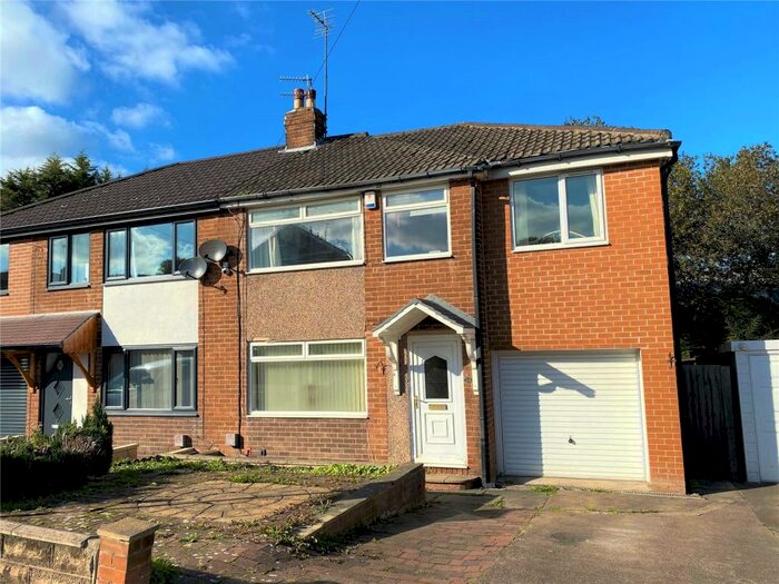 Houses for sale & to rent in WF15 8DA, Quaker Lane, Cleckheaton Liversedge