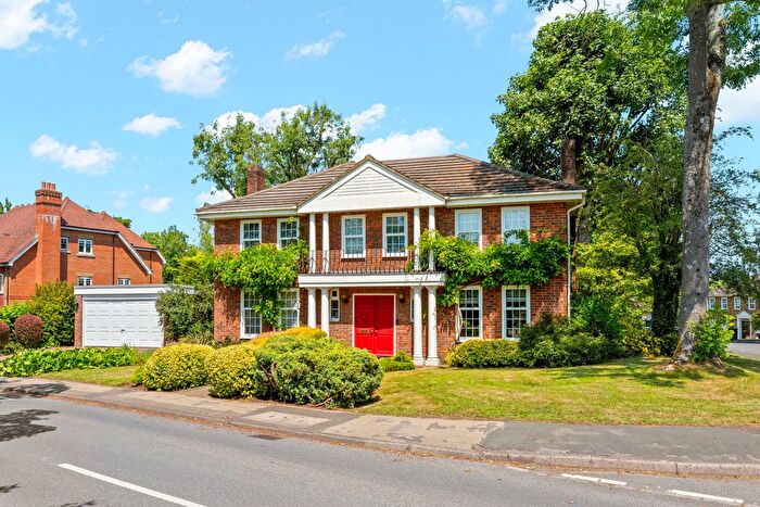 5 Bedroom Detached House For Sale In Cullesden Road, Kenley, CR8