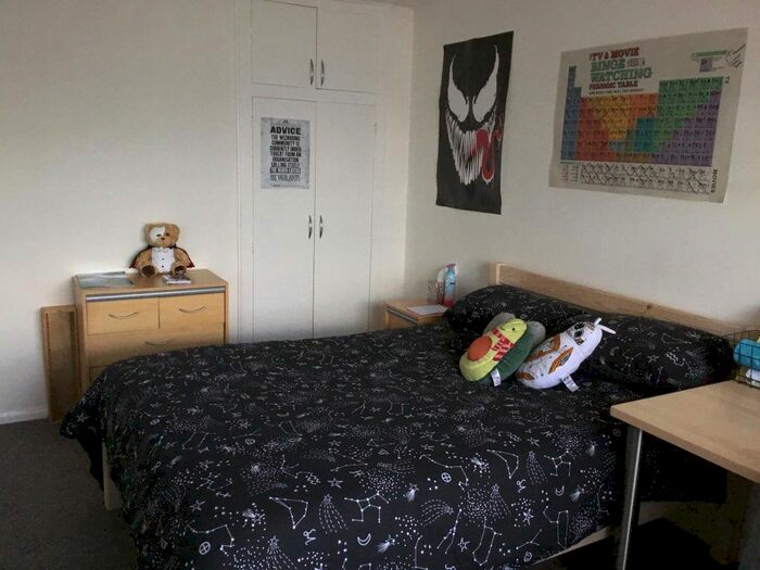 2 Bedroom Flat To Rent In Sturry Road, Canterbury, CT1