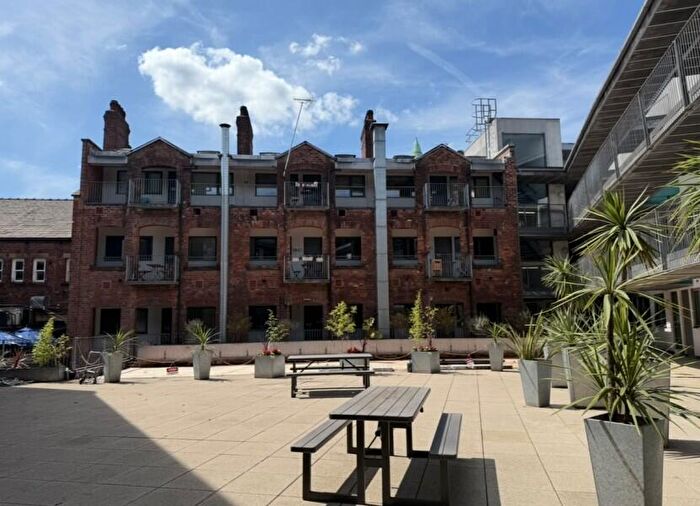 2 Bedroom Apartment To Rent In Crown Street Buildings, Leeds City Centre, LS2