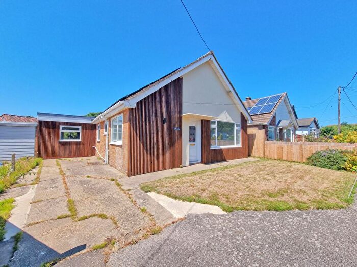 3 Bedroom Detached Bungalow To Rent In Broadwood Close, Trimingham, NR11