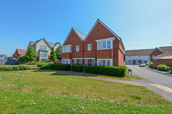 3 Bedroom Semi Detached House For Sale In Village Road, Wouldham, Rochester, ME1