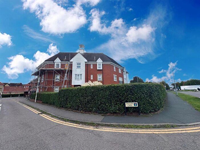 1 Bedroom Flat For Sale In Tallow Gate, South Woodham Ferrers, Chelmsford, CM3