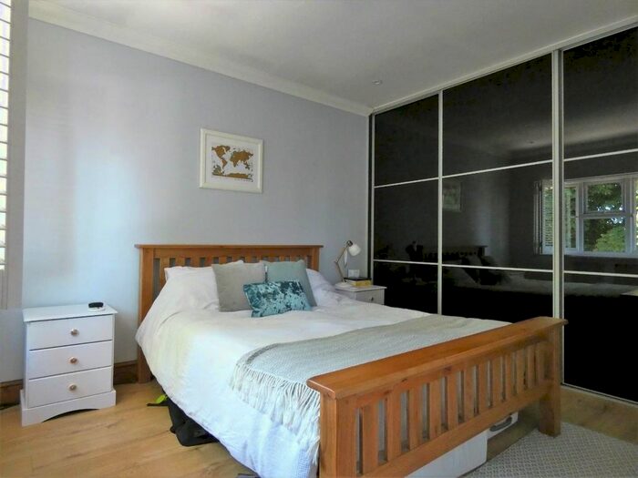 1 Bedroom Flat To Rent In St. Peters Close, Swanscombe, Kent, DA10